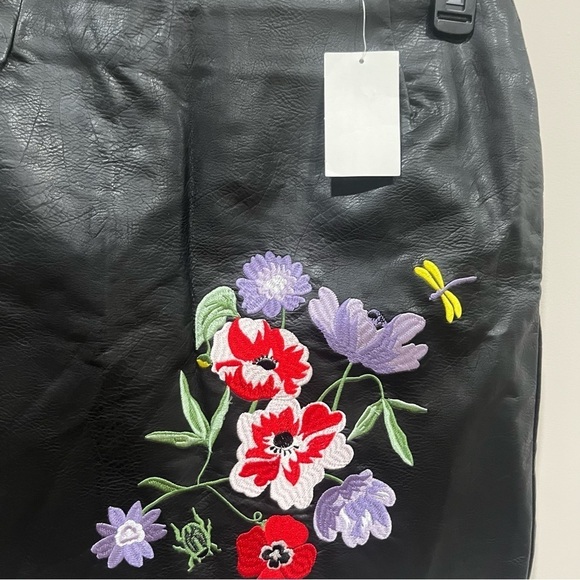 NWT H&M Viscose Skirt Size 6 Embroidered Floral Zip - Picture 2 of 8